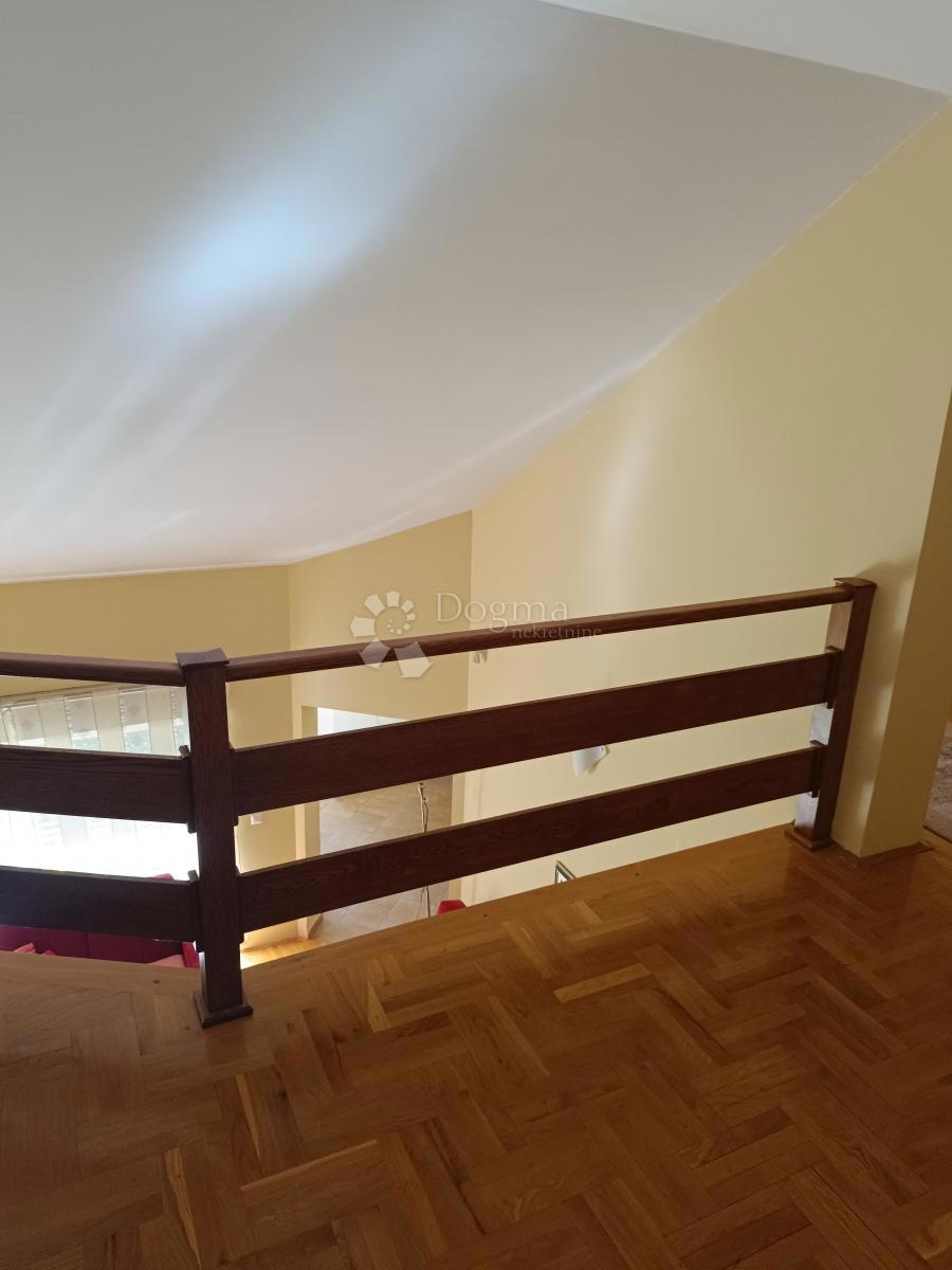 Hiša Centar, Vinkovci, 705m2