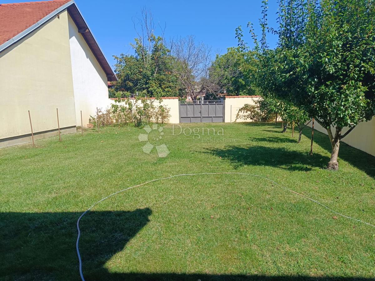 Hiša Centar, Vinkovci, 705m2