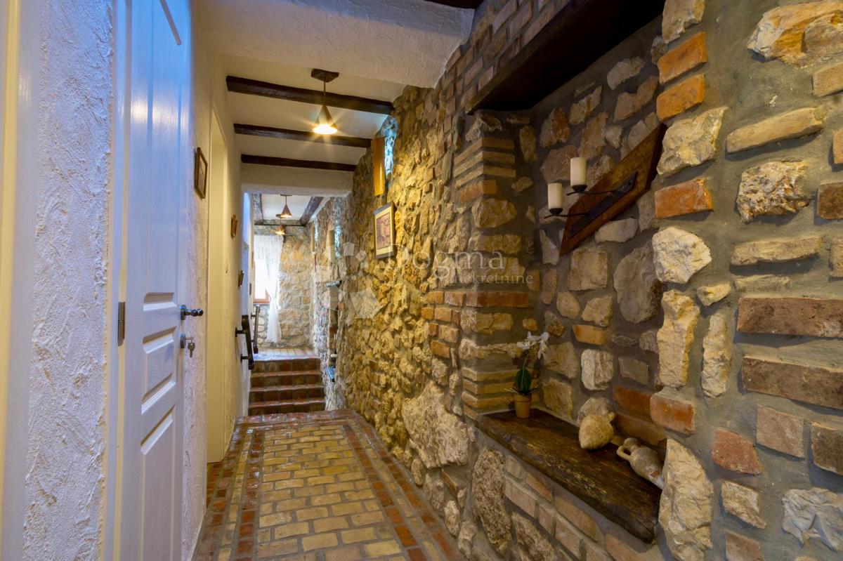 Hiša Drivenik, Vinodolska Općina, 200m2
