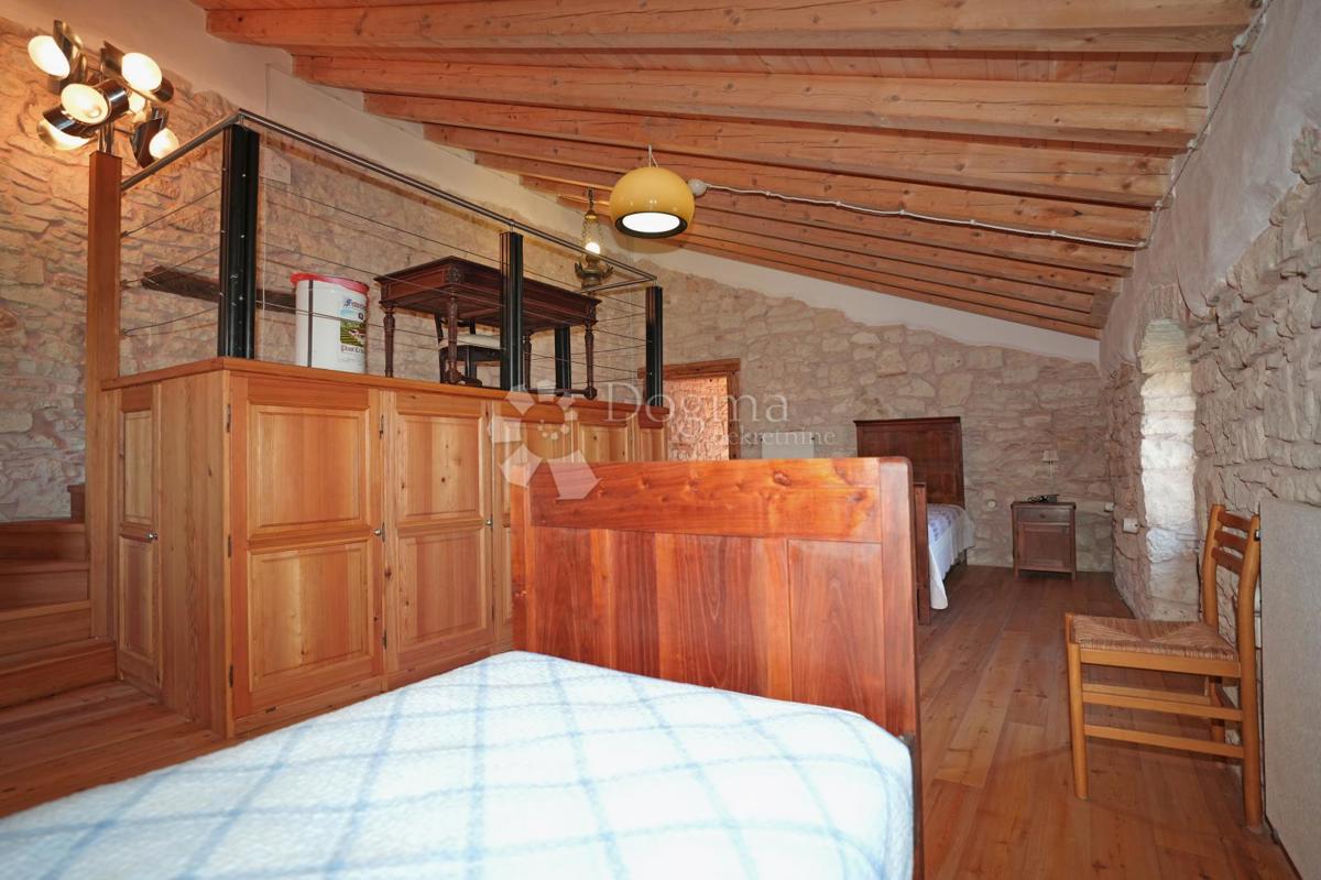 Hiša Krnica, Marčana, 210m2