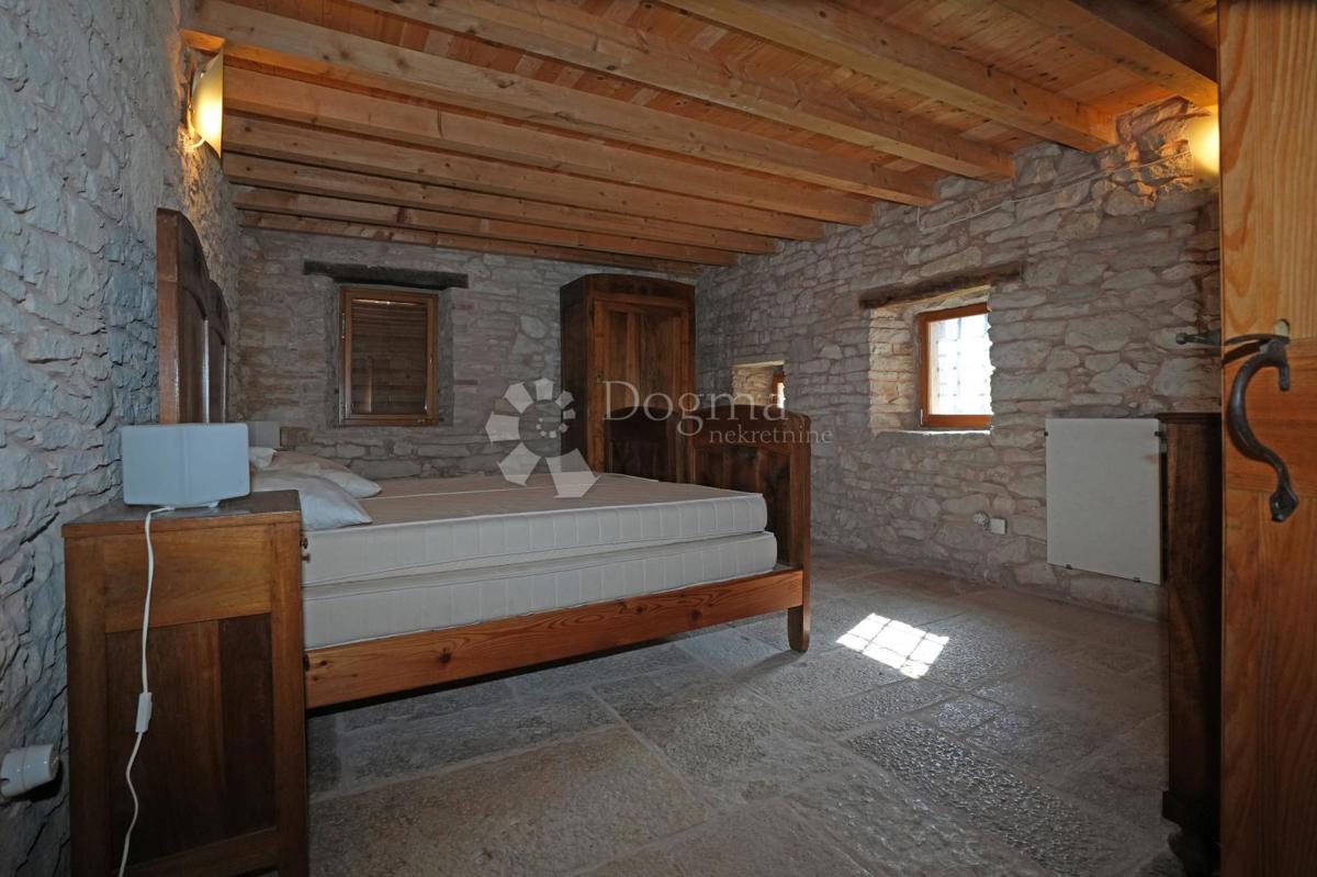 Hiša Krnica, Marčana, 210m2