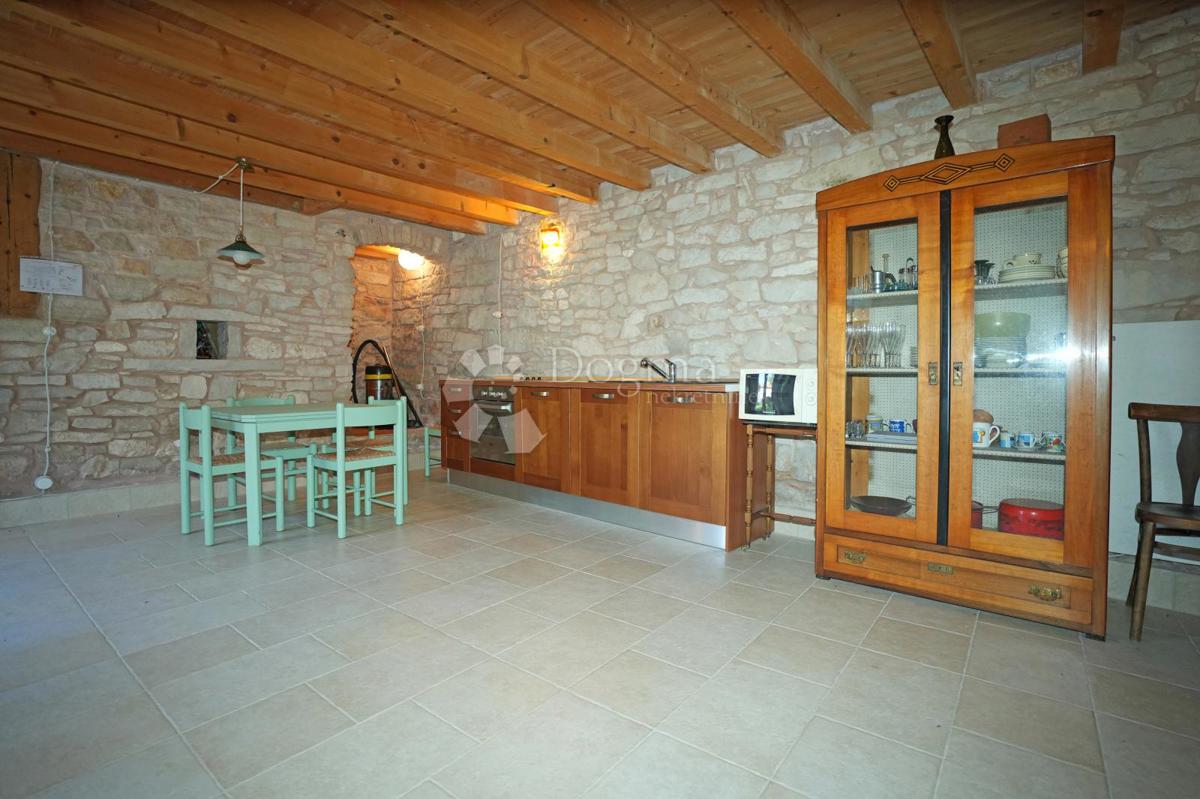 Hiša Krnica, Marčana, 210m2