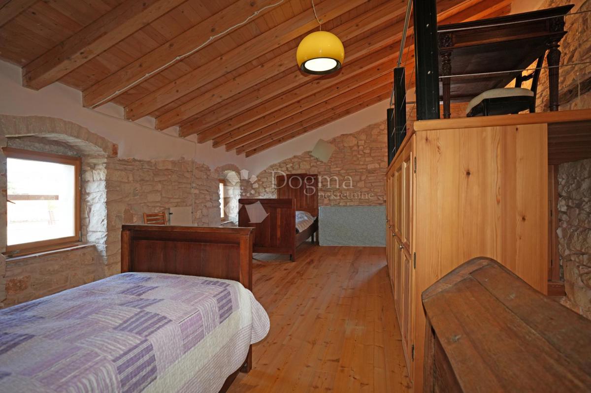Hiša Krnica, Marčana, 210m2