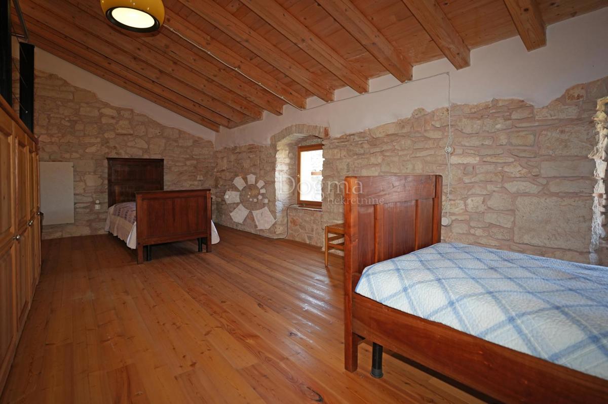 Hiša Krnica, Marčana, 210m2