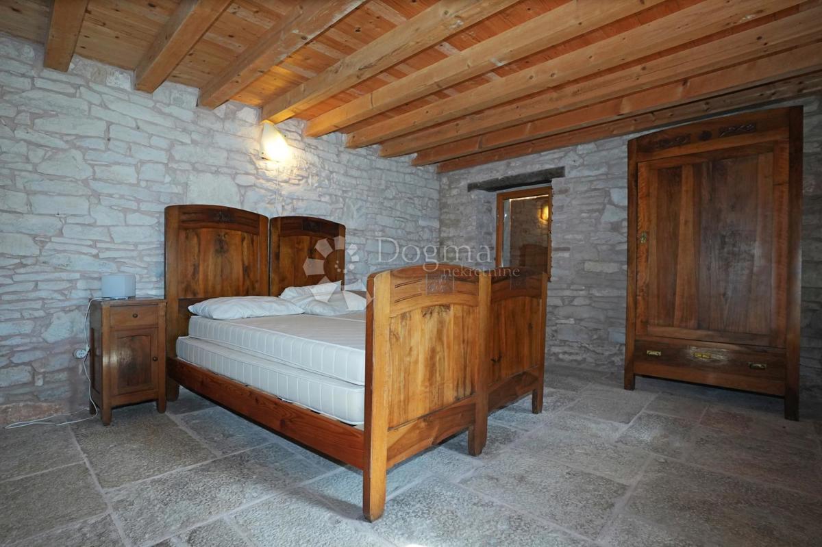 Hiša Krnica, Marčana, 210m2