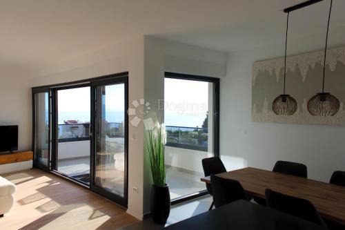 Stanovanje Podstrana, 135m2