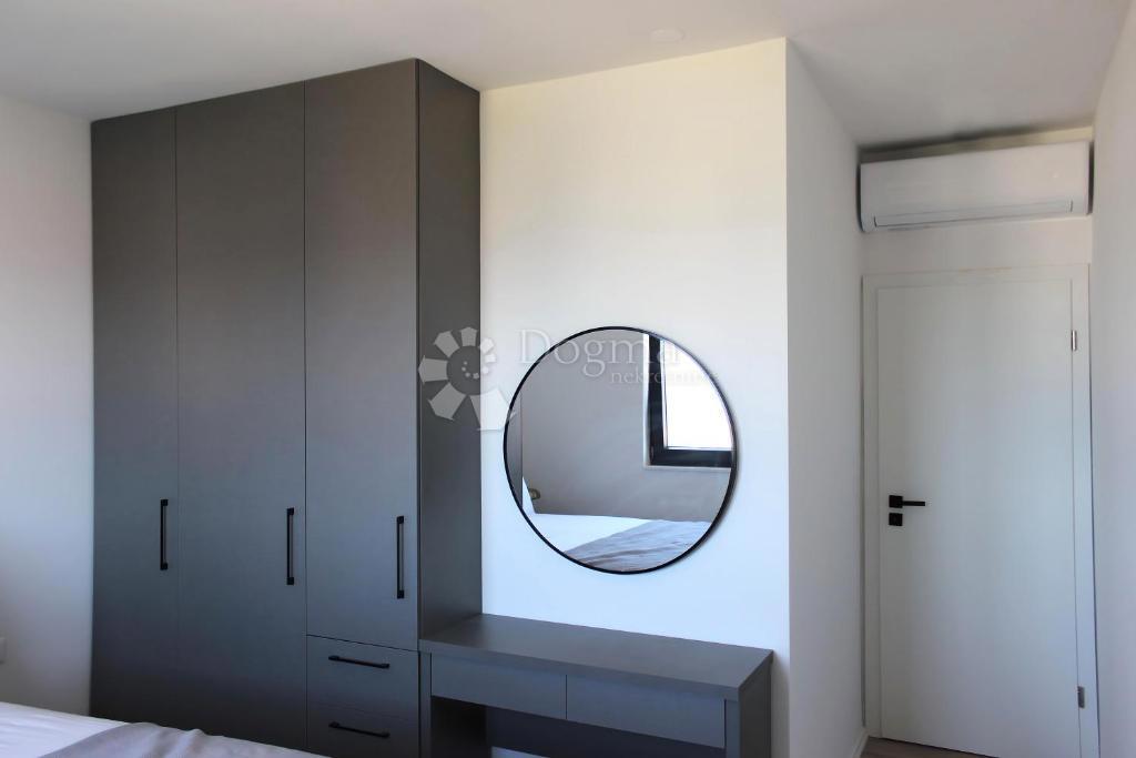 Stanovanje Podstrana, 135m2