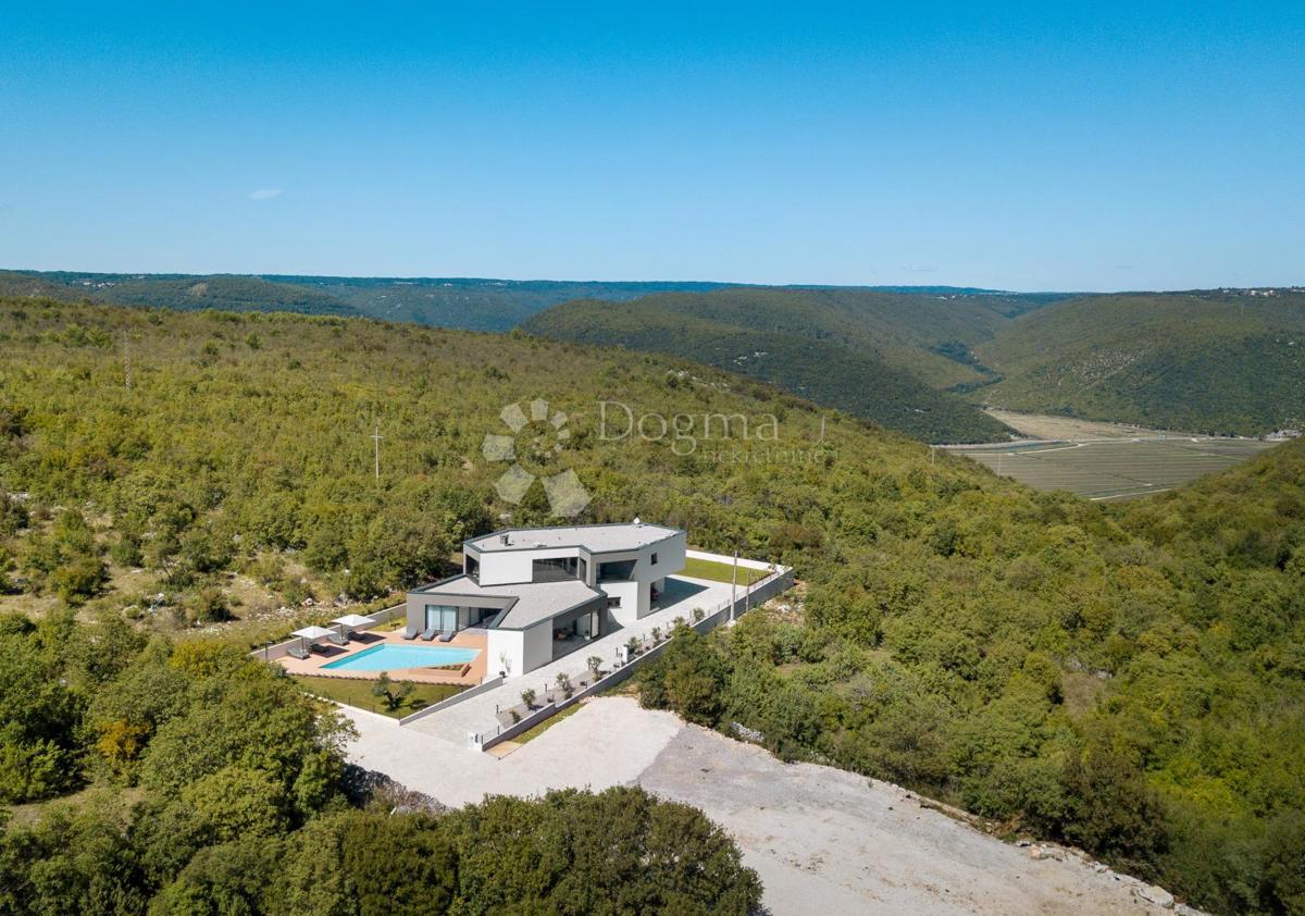 Hiša Labin, 500m2