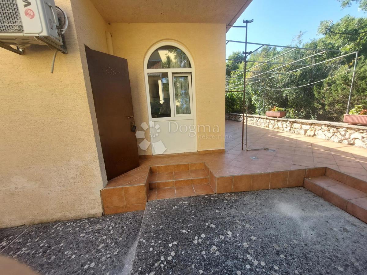 Hiša Jezera, Tisno, 200m2