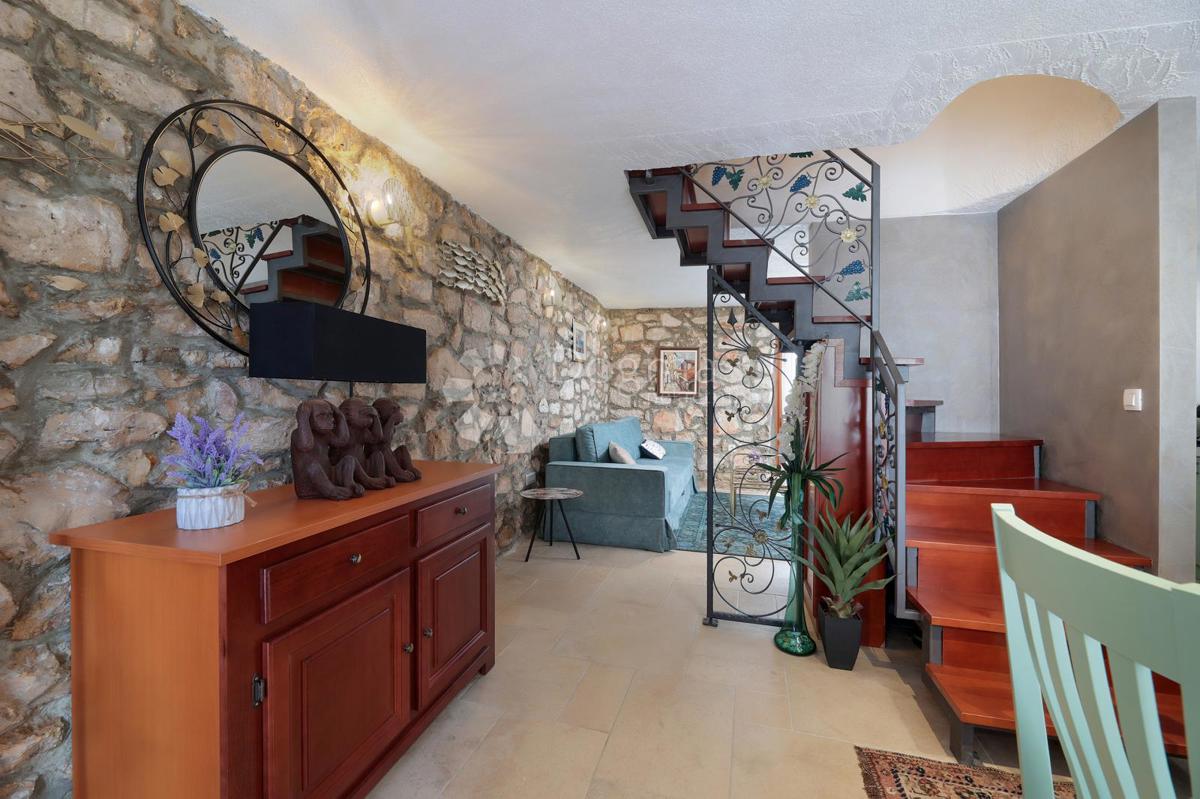 Avtentična kamnita hiša na otoku Molat - Naložba v mir, luksuz in tradicijo (-RK-), 140m2