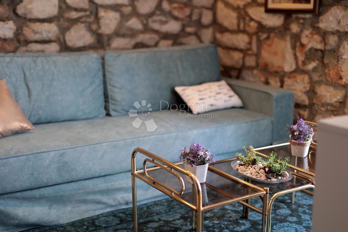 Avtentična kamnita hiša na otoku Molat - Naložba v mir, luksuz in tradicijo (-RK-), 140m2