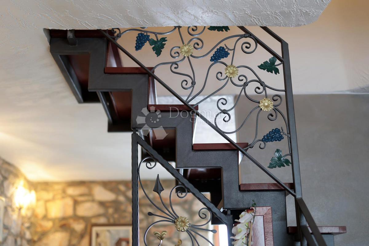 Avtentična kamnita hiša na otoku Molat - Naložba v mir, luksuz in tradicijo (-RK-), 140m2