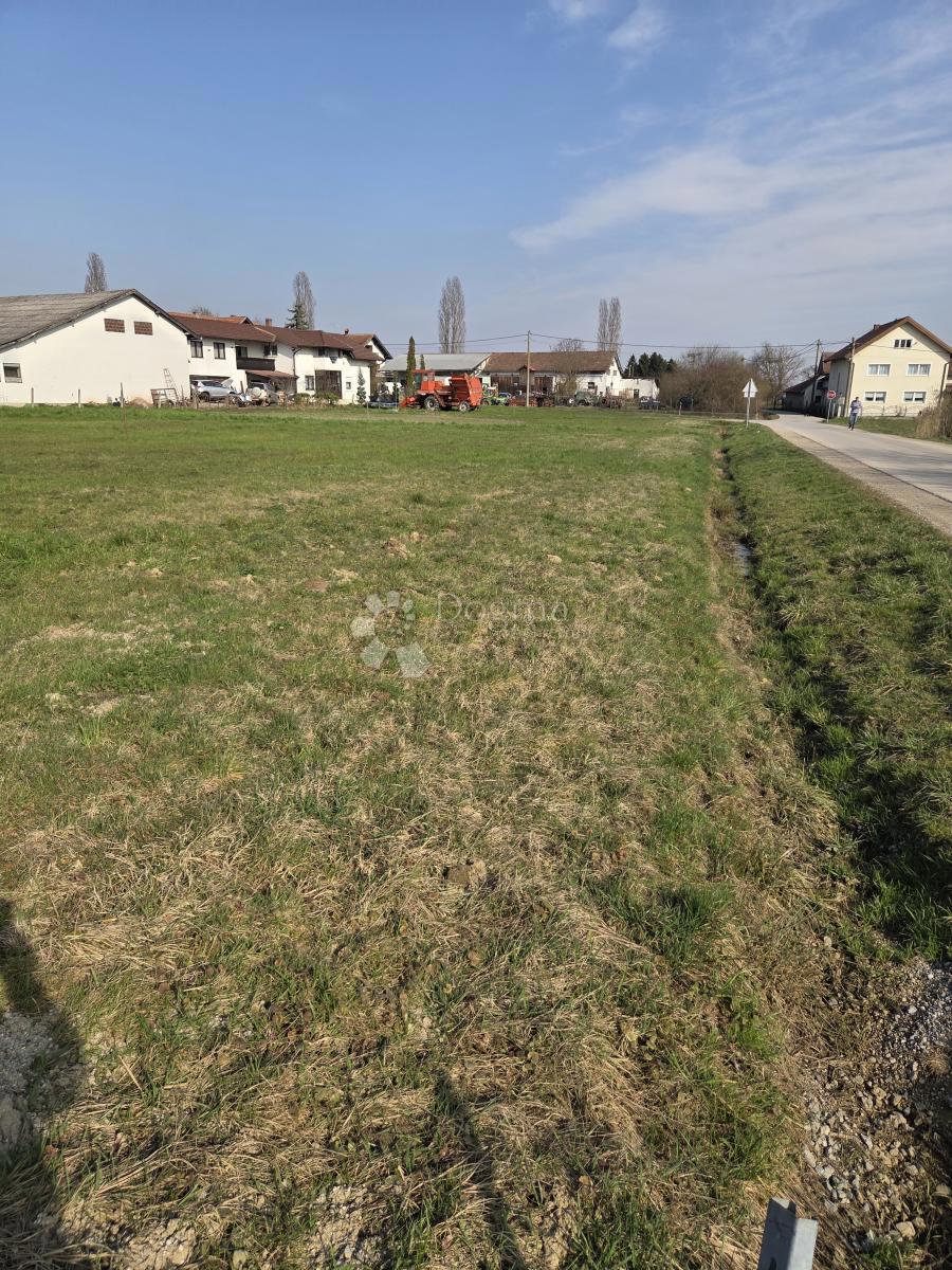 Zazidljivo zemljišče Sveta Helena, Sveti Ivan Zelina, 3.079m2