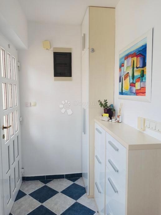 Hiša Lučko, Novi Zagreb - Zapad, 228m2