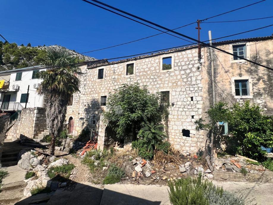 Hiša Komin, Ploče, 192m2