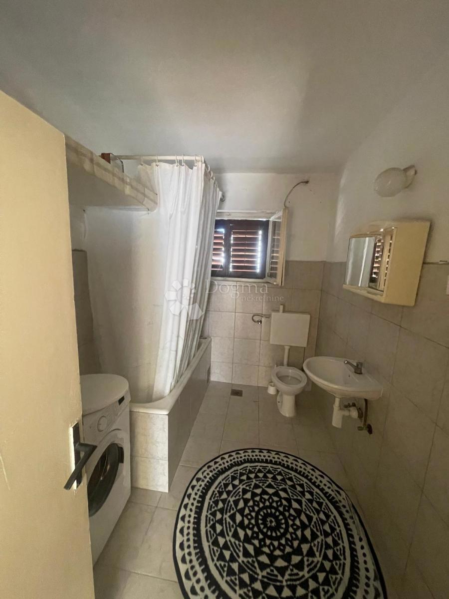 Hiša Rokić, Šibenik, 180m2