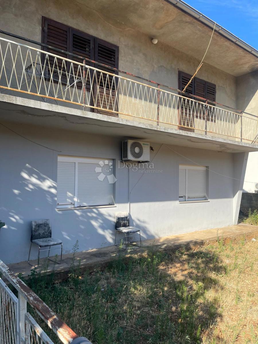 Hiša Rokić, Šibenik, 180m2