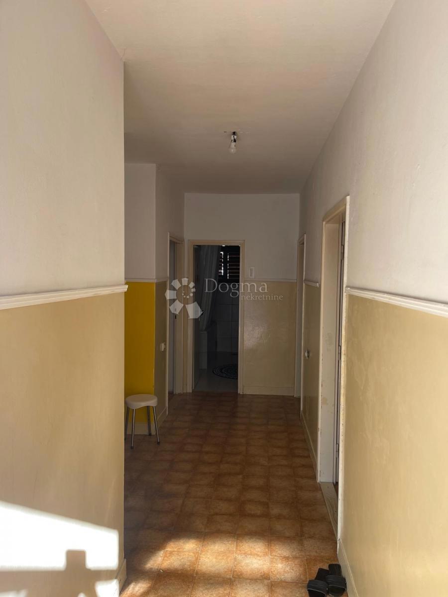 Hiša Rokić, Šibenik, 180m2