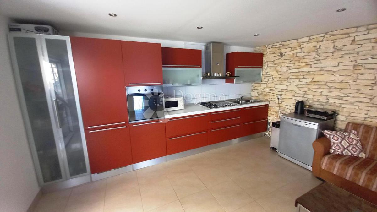 Hiša Drašnice, Podgora, 200m2