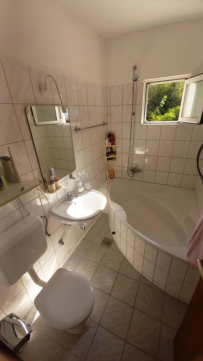 Hiša Drašnice, Podgora, 200m2