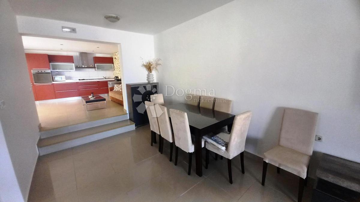 Hiša Drašnice, Podgora, 200m2