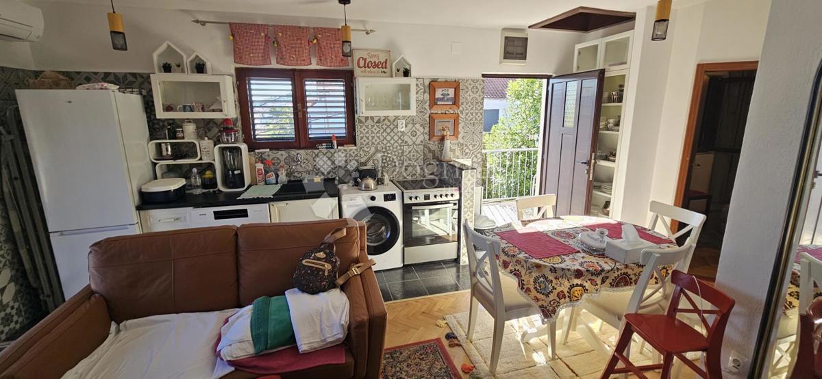 Hiša Miševac, Trogir, 160m2