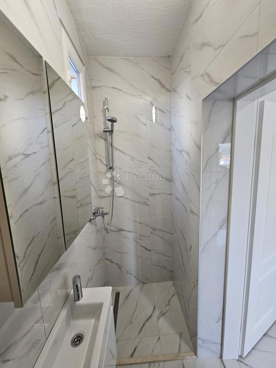 Hiša Miševac, Trogir, 160m2