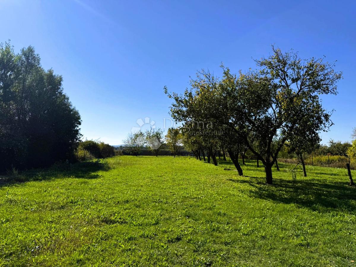 Poslovni prostor Bartolovec, Trnovec Bartolovečki, 4.376m2