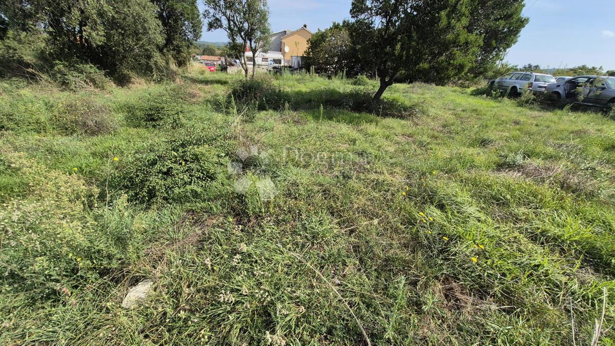 Površina stavbnega zemljišča 541m2