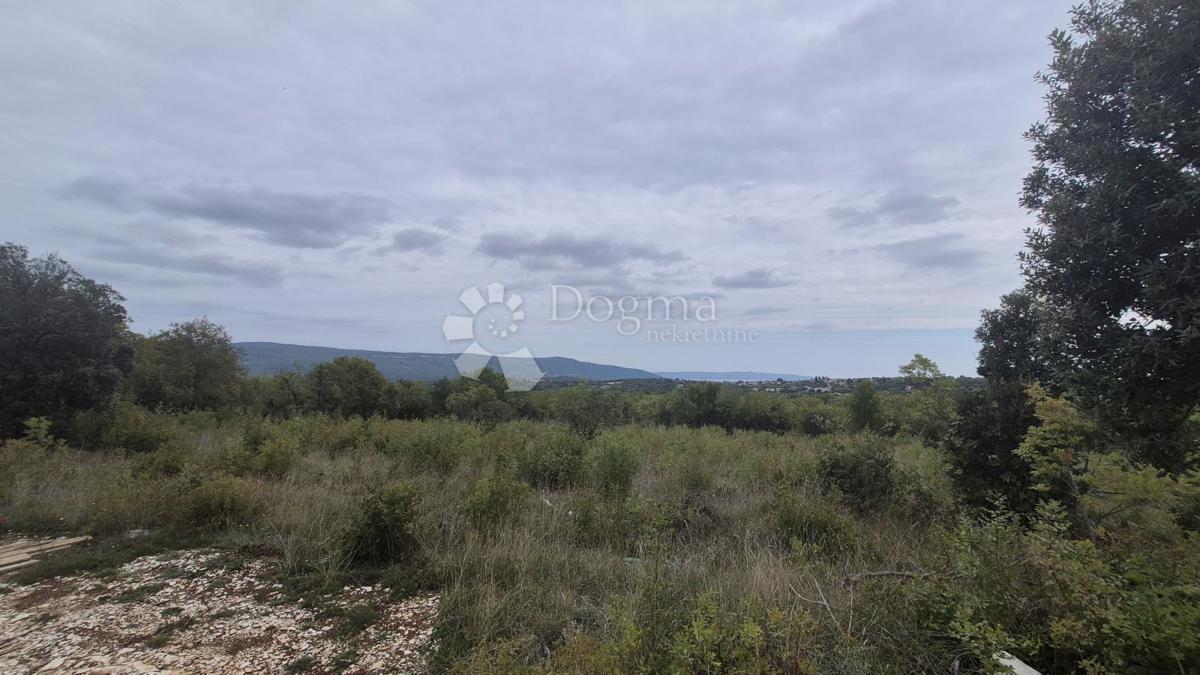 Zazidljivo zemljišče Rakalj, Marčana, 2.878m2