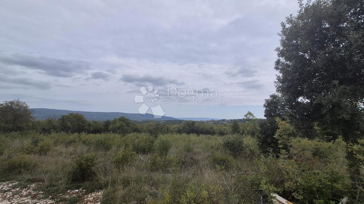 Zazidljivo zemljišče Rakalj, Marčana, 2.878m2