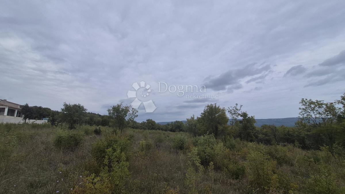 Zazidljivo zemljišče Rakalj, Marčana, 2.878m2