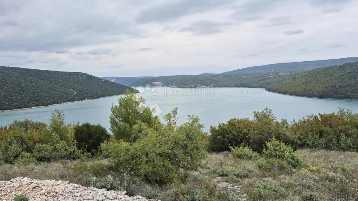 Zazidljivo zemljišče Rakalj, Marčana, 2.878m2