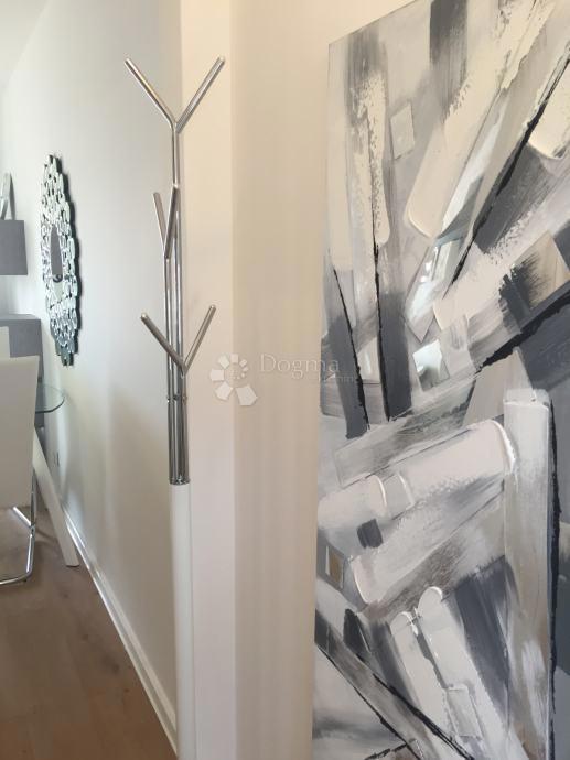 Stanovanje Supetar, 41m2