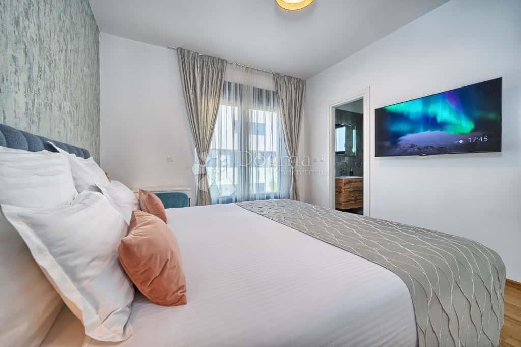 Hiša Strožanac, Podstrana, 293m2