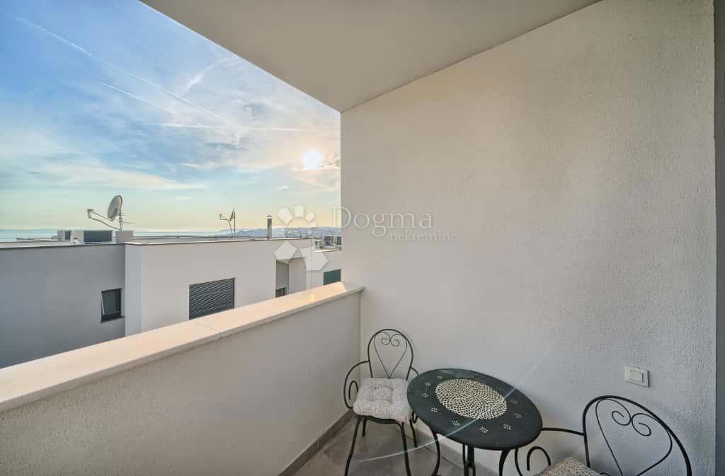 Hiša Strožanac, Podstrana, 293m2