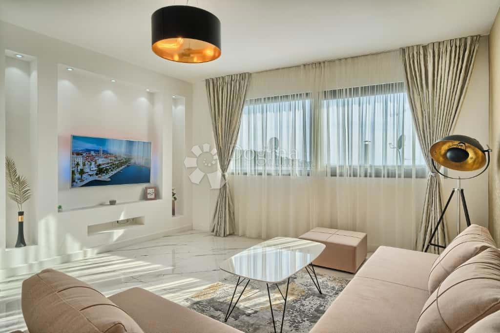 Hiša Strožanac, Podstrana, 293m2