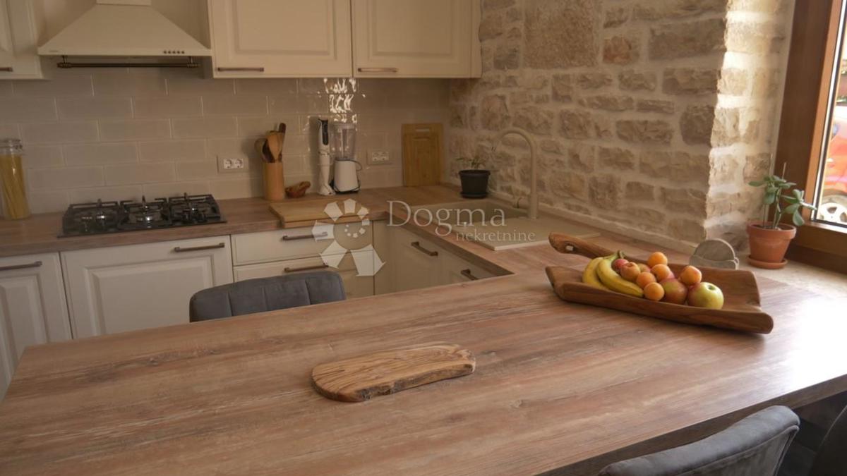 Hiša Peroj, Vodnjan, 80m2