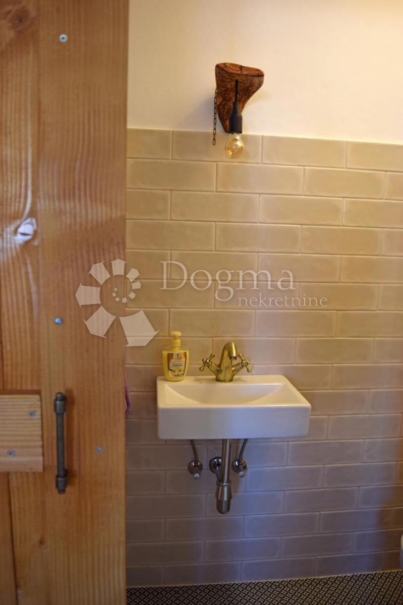 Hiša Peroj, Vodnjan, 80m2