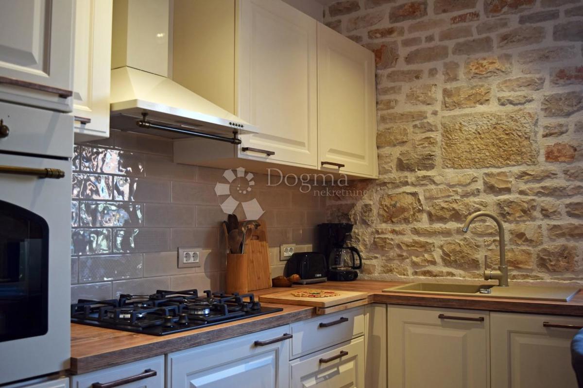 Hiša Peroj, Vodnjan, 80m2