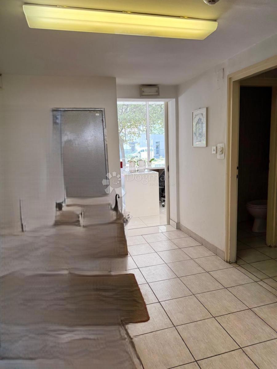 Poslovni prostor Višnjik, Zadar, 324,17m2