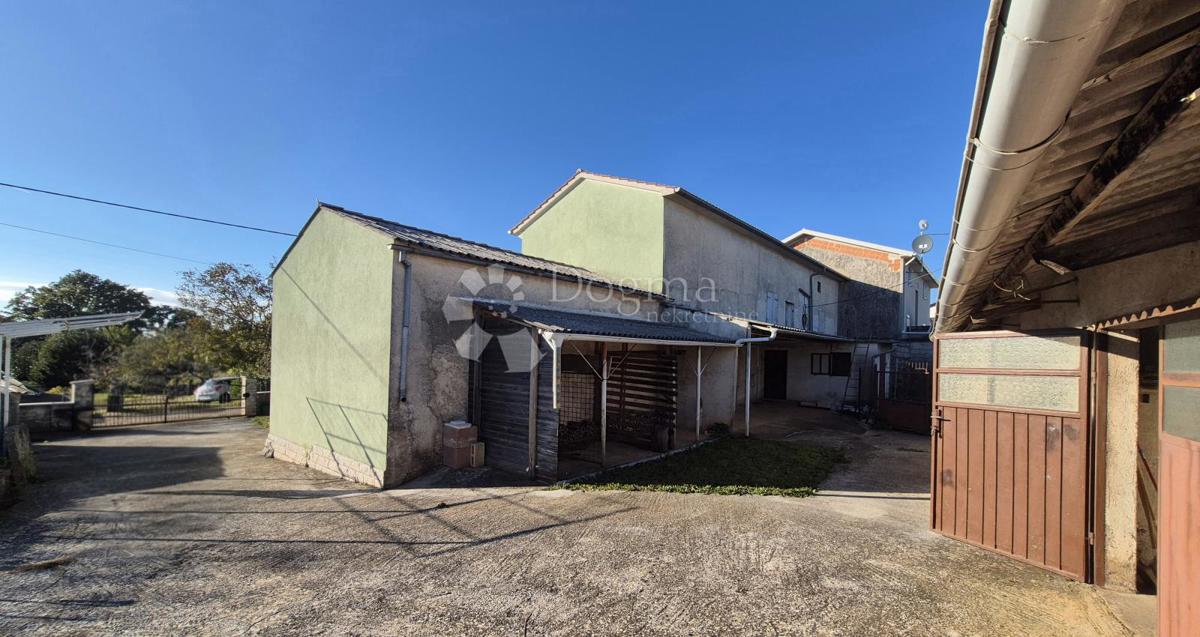 Družinsko posestvo v bližini Žminja