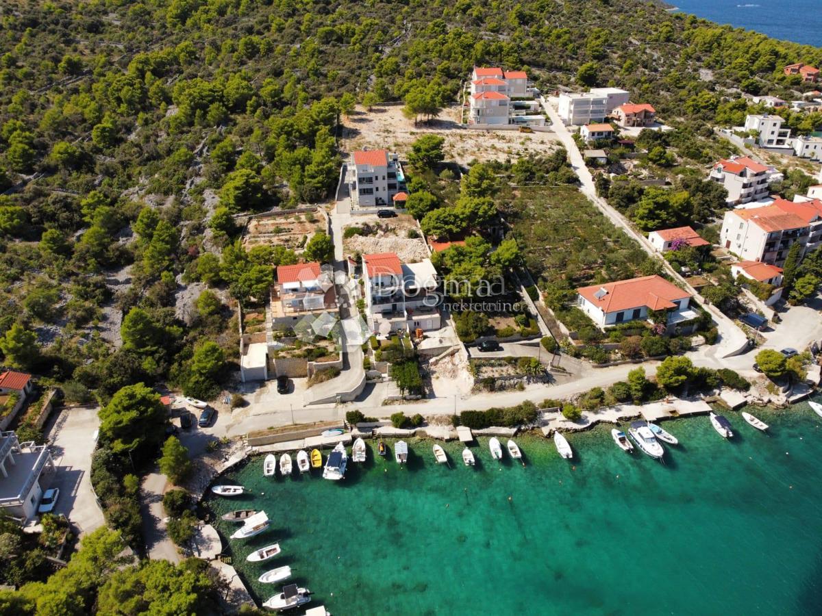 Zazidljivo zemljišče Ražanj, Rogoznica, 1.365m2