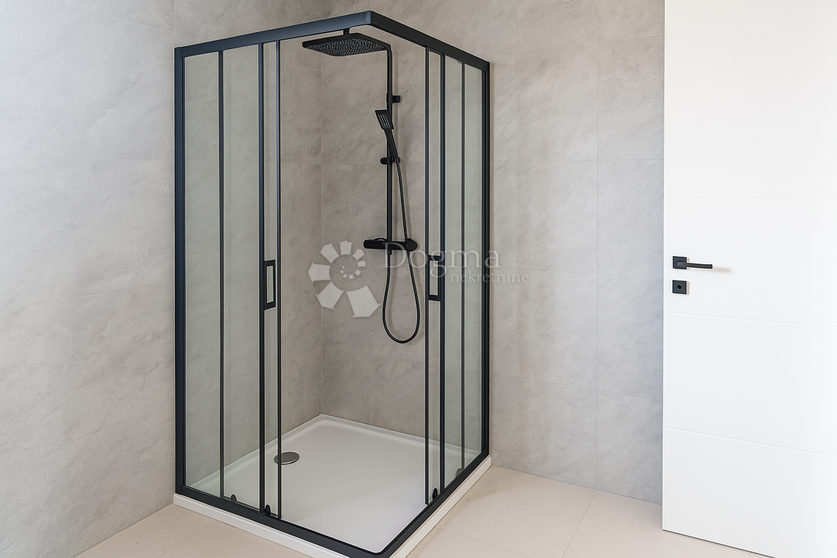 Moderna novogradnja 200 m od morja