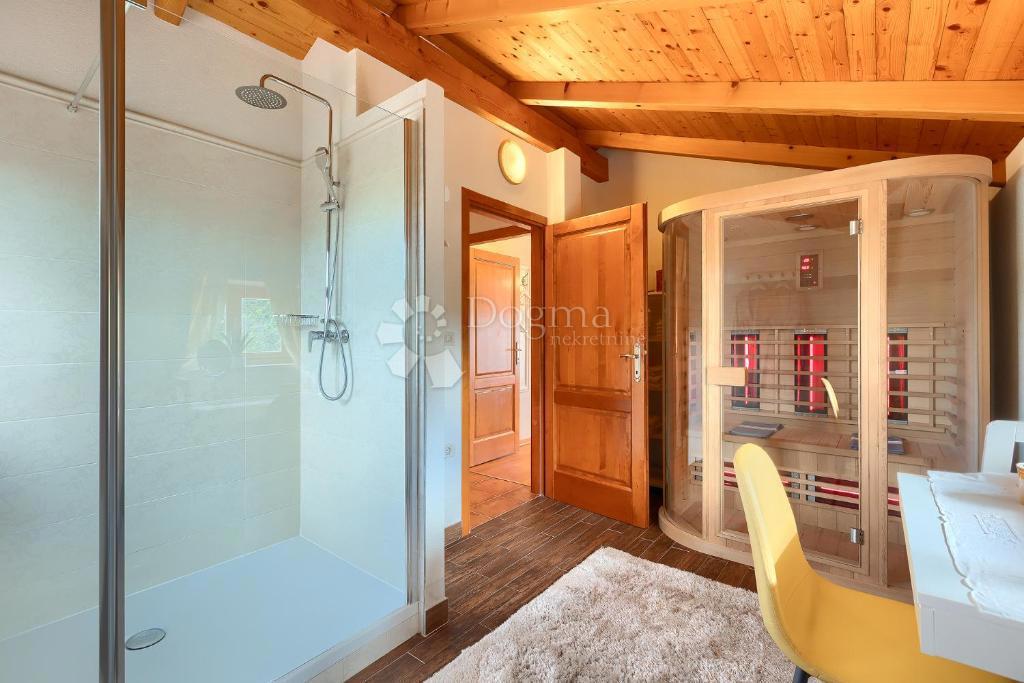 Hiša Smoljanci, Svetvinčenat, 250m2