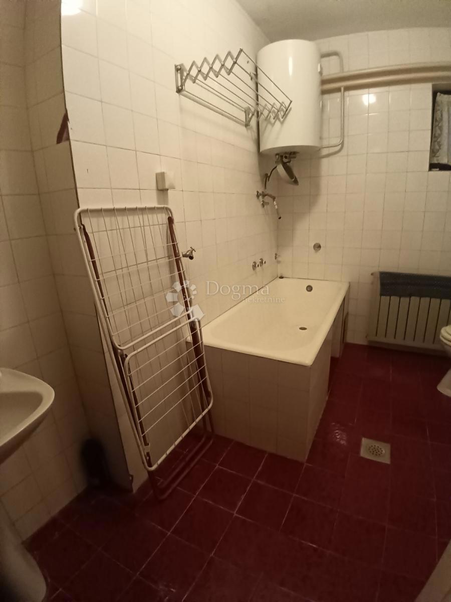 Hiša Beli Manastir, 191,47m2