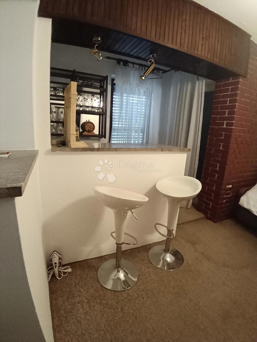 Hiša Beli Manastir, 191,47m2