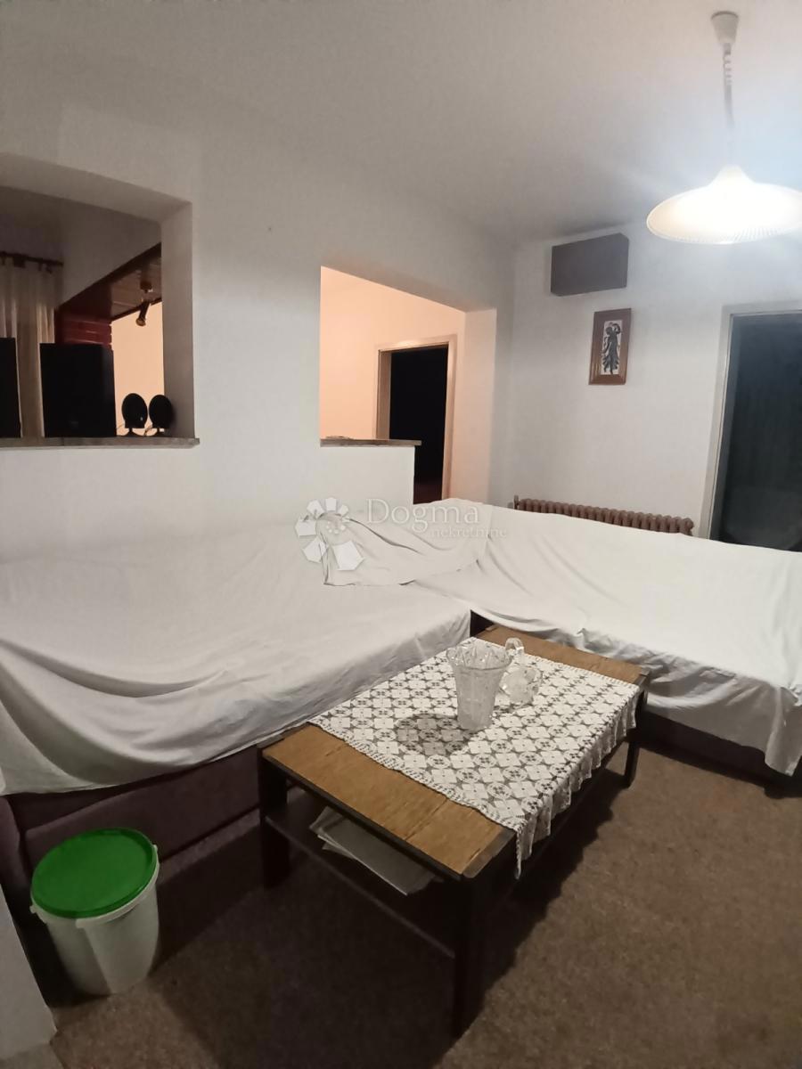 Hiša Beli Manastir, 191,47m2