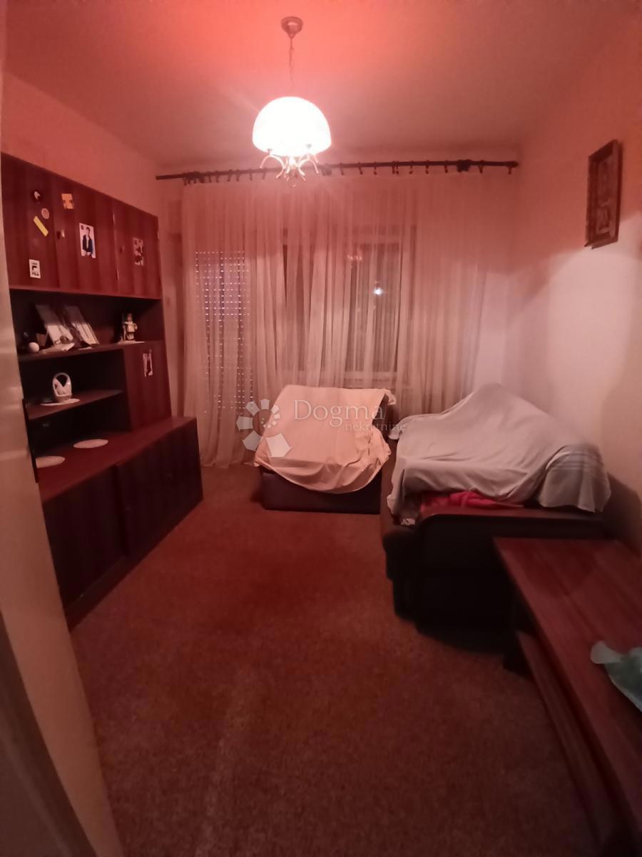 Hiša Beli Manastir, 191,47m2