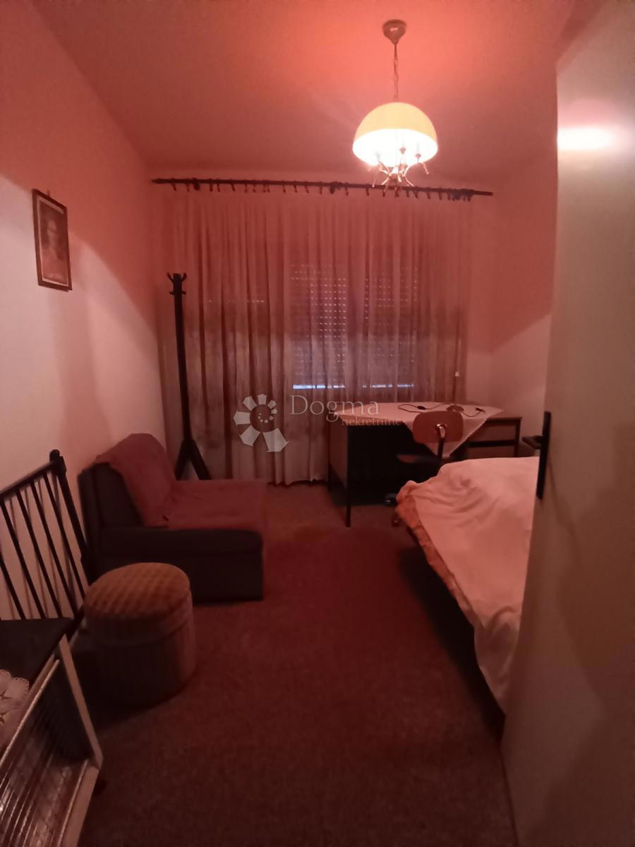 Hiša Beli Manastir, 191,47m2